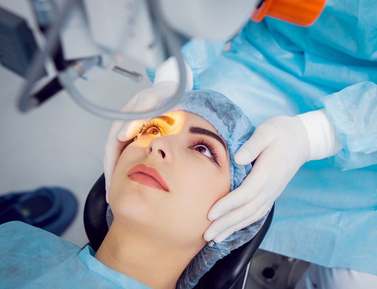 How To Choose An Eye Laser Specialist?